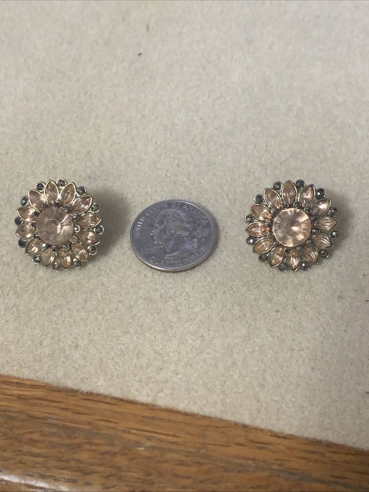 RARE 1950’S VINTAGE PINK CHAMPAGNE CRYSTAL&MARCASITE POST BACK EARRINGS-EXC COND