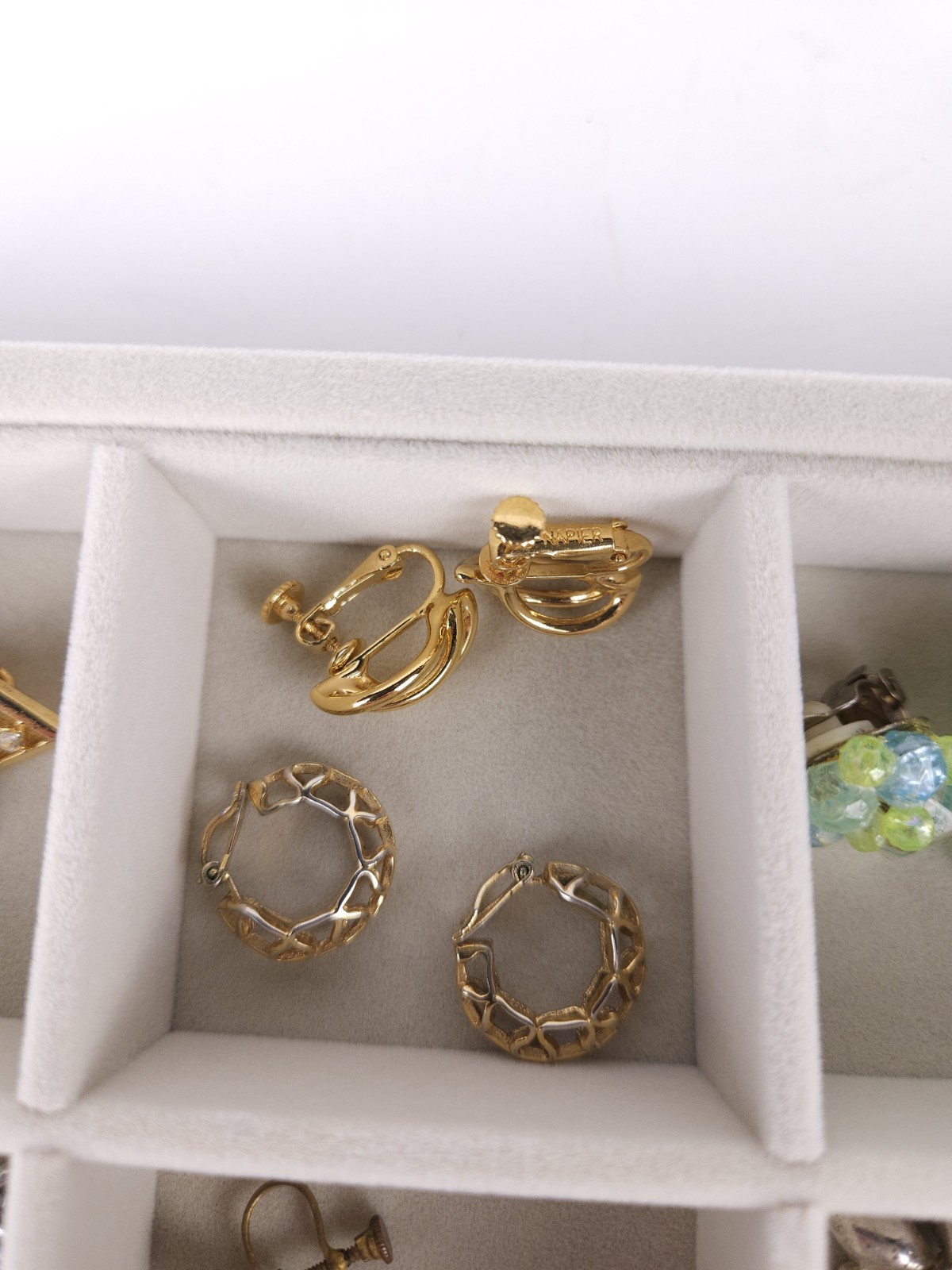 Large Lot Of Vintage Estate Antique 80’s 90’s Clip-On And Tension Earrings