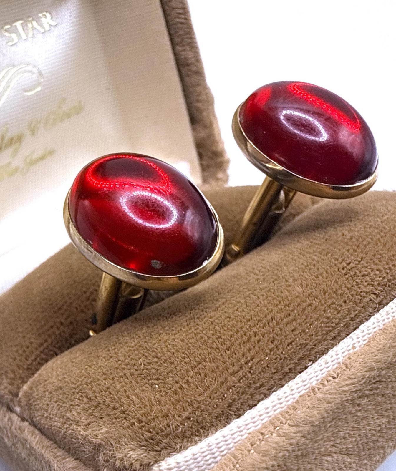 Vintage Hadley red oval jelly cabochon and gold tone cuff links