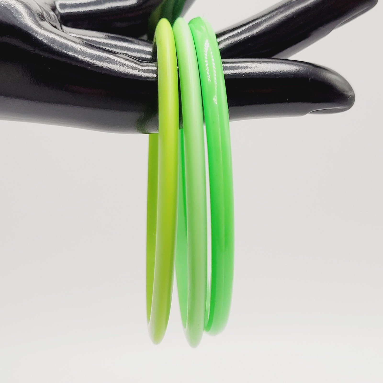 Green Lime Shades Bangle Delightful Set of 3 Retro Style Vintage 1980s Bracelet