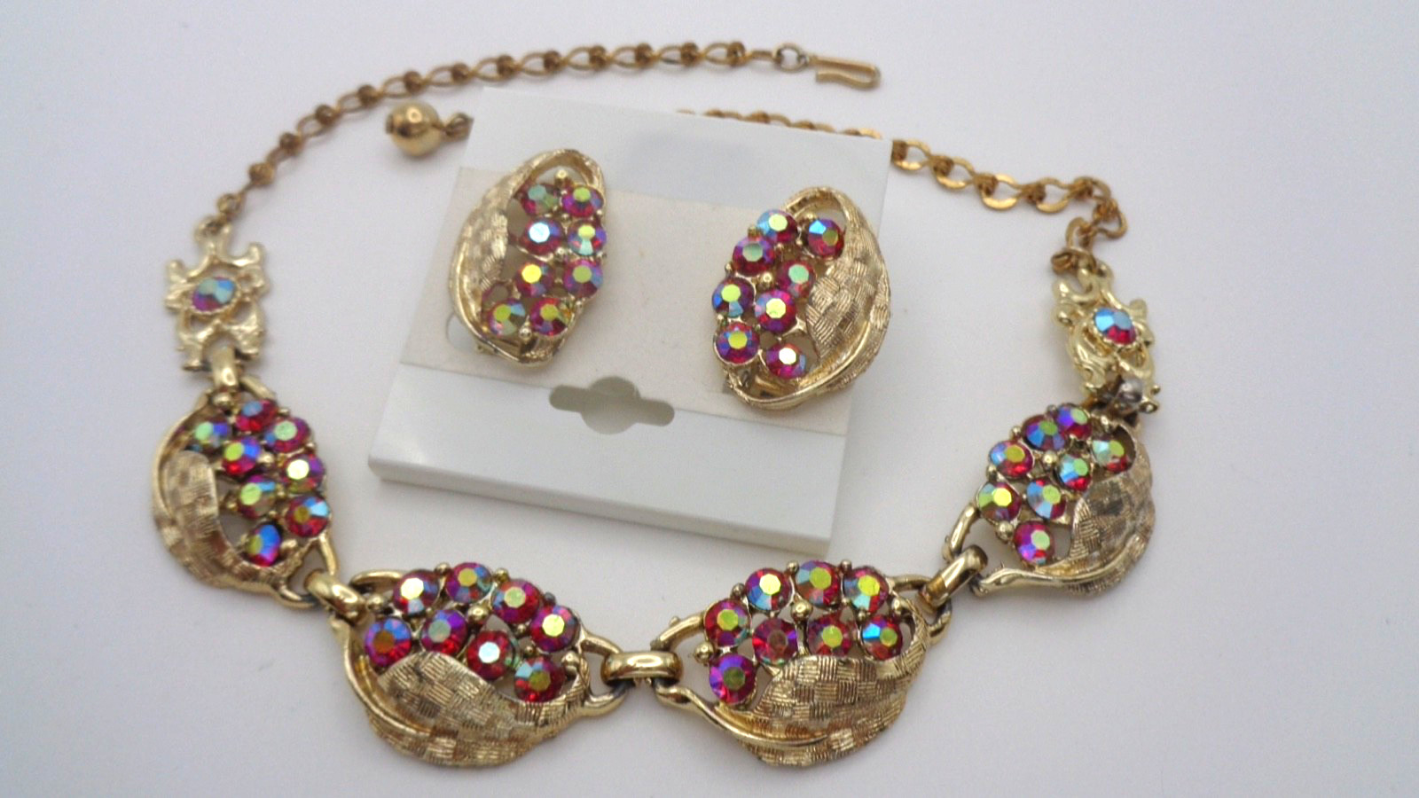 Vintage Textured Gold Tone Leaf Red AB Rhinestone Necklace & Clip Earring Set