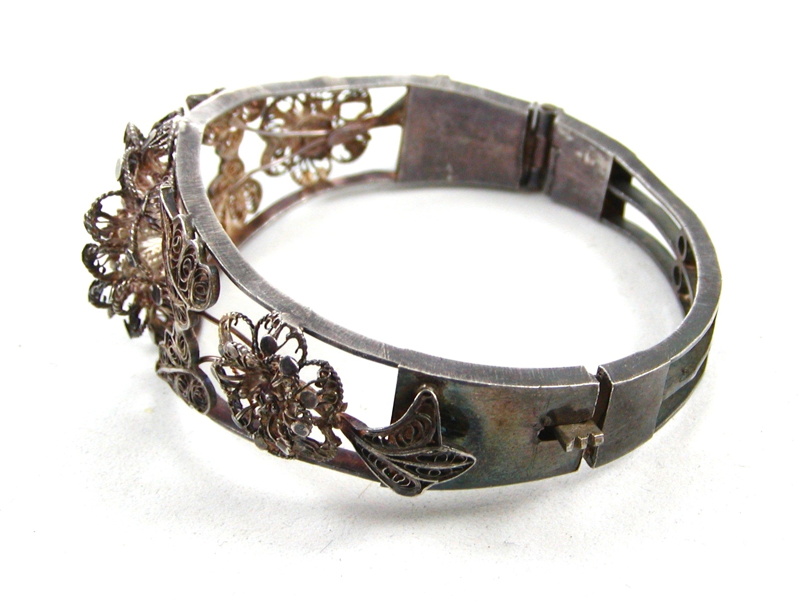 True Vintage 1930’s – 1950’s Silver Flower Bracelet Unmarked 110714