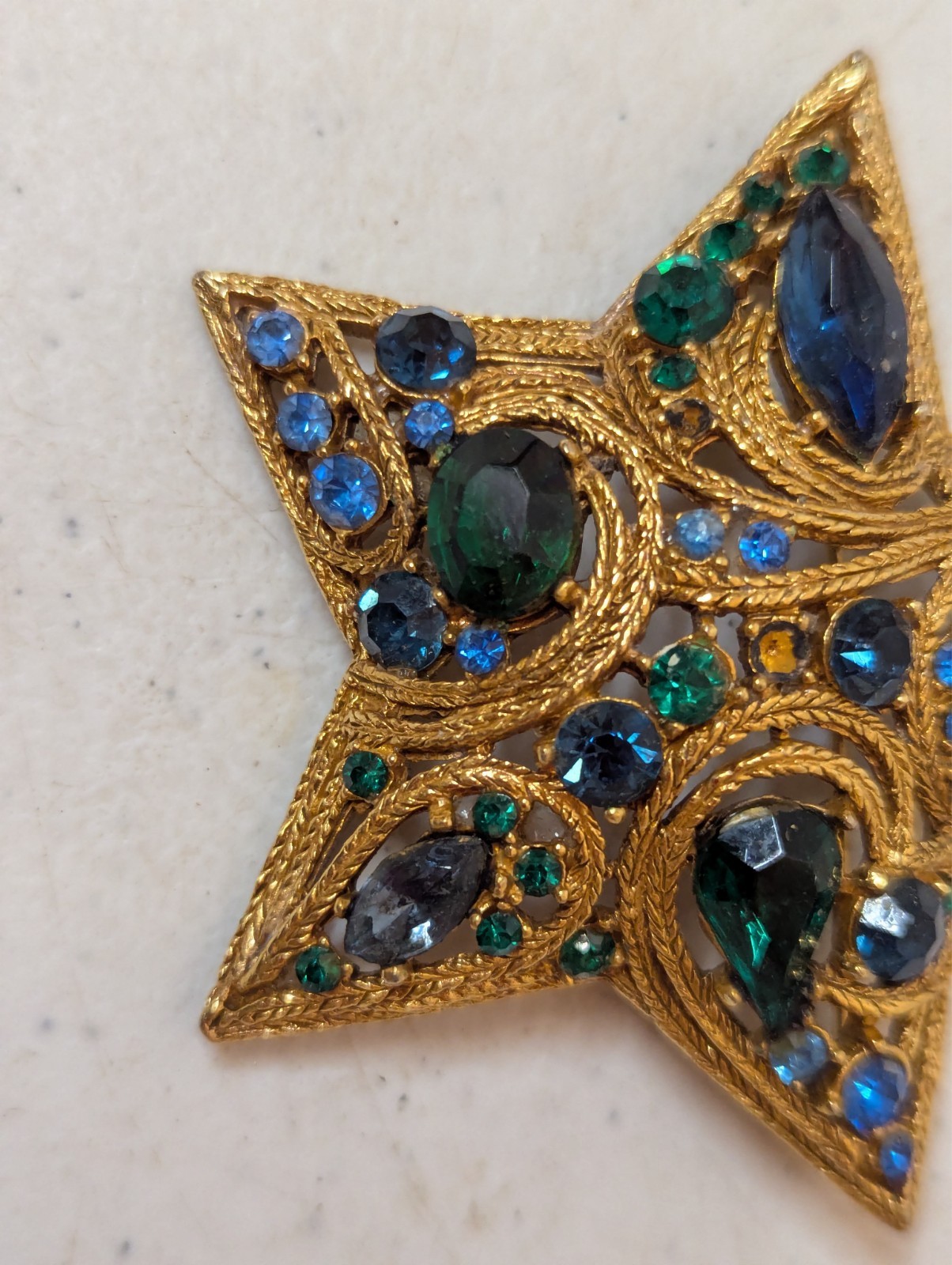 LaRoco La Roco Domed Paisley Rhinestone Star Brooch Pin Greens & Blues