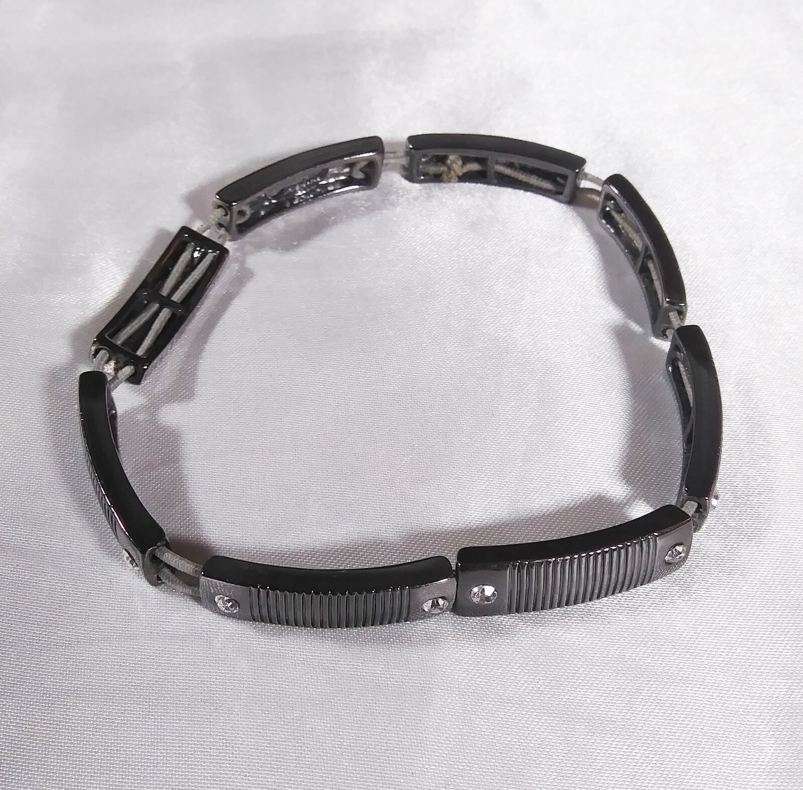 Vintage Women’s Pewter Expanding Bracelet