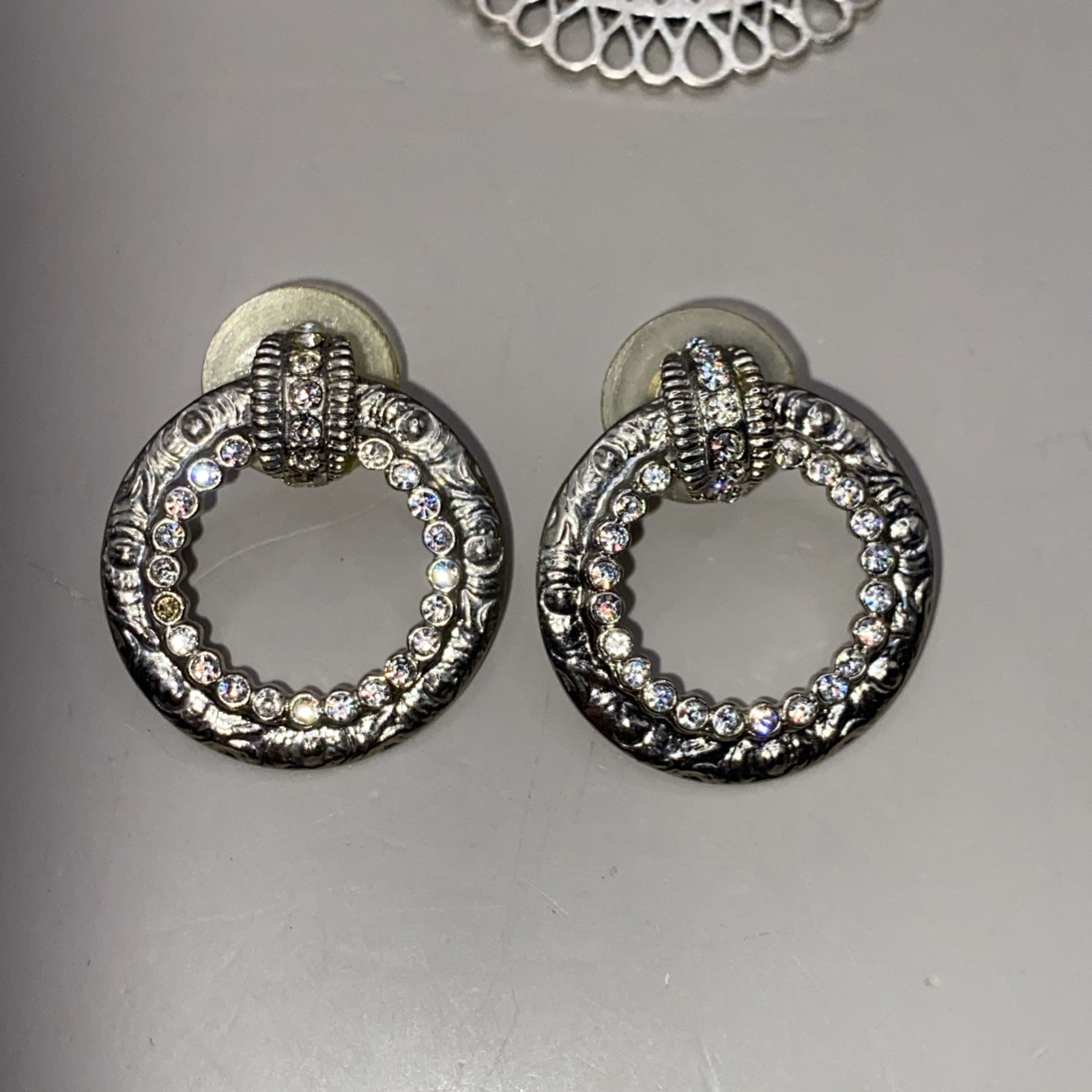 4 VTG Silver Tone Necklaces + Earrings Filigree Medallion Stella & Dot Rope GLAM