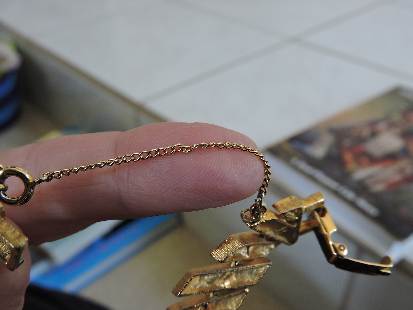 elegant BLACK ENAMEL on GOLDTONE LINK BRACELET w/safety chain & foldover clasp