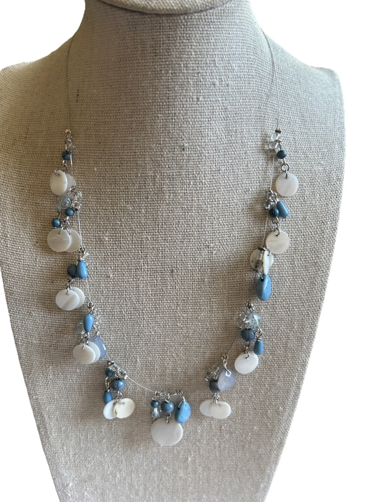 VINTAGE Glass Shell Acrylic Beaded Silver Tone Spring Spring Beachy Necklace 17”