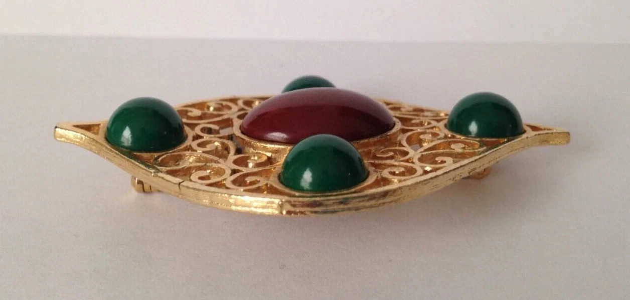 Vintage CORO Signed Red Green Cabochon Gold Tone Brooch Pin