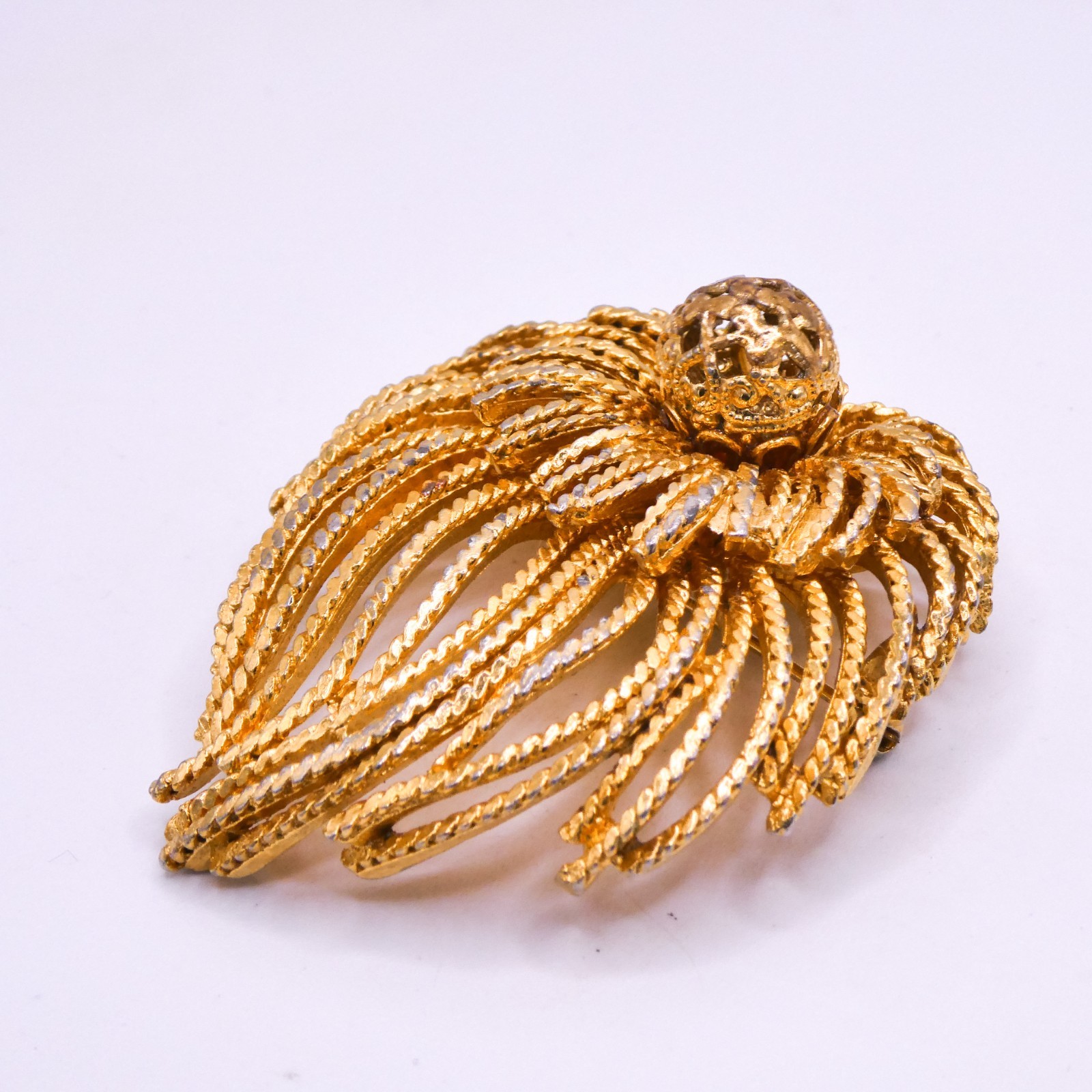Vintage Fringe Flower Goldtone 2″ Rope Textured Unisex Layered Brooch Pin