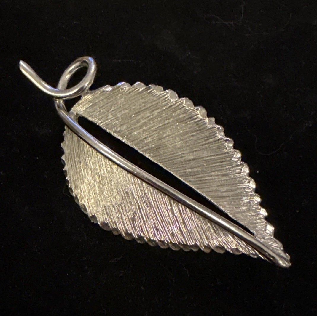 Vintage Silver Tone Leaf Brooch Pin Brushed Textured Swirl Stem 3” Nature