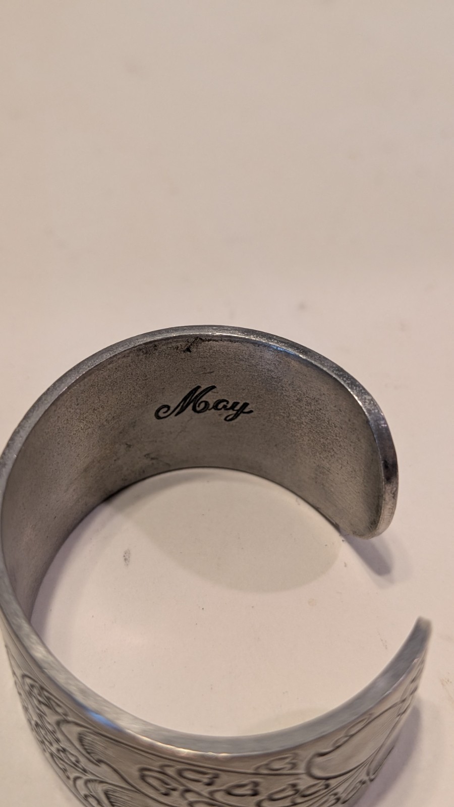 Salisbury Pewter Floral Cuff Bracelet Signed Macy Silver Tone Wide Etched Bangle