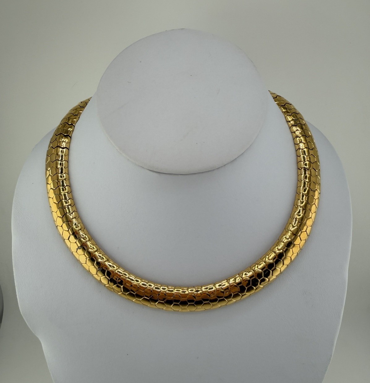 VINTAGE 80s 90s CINER Signed Heavy & Wide Gold Plated Snake Choker Necklace