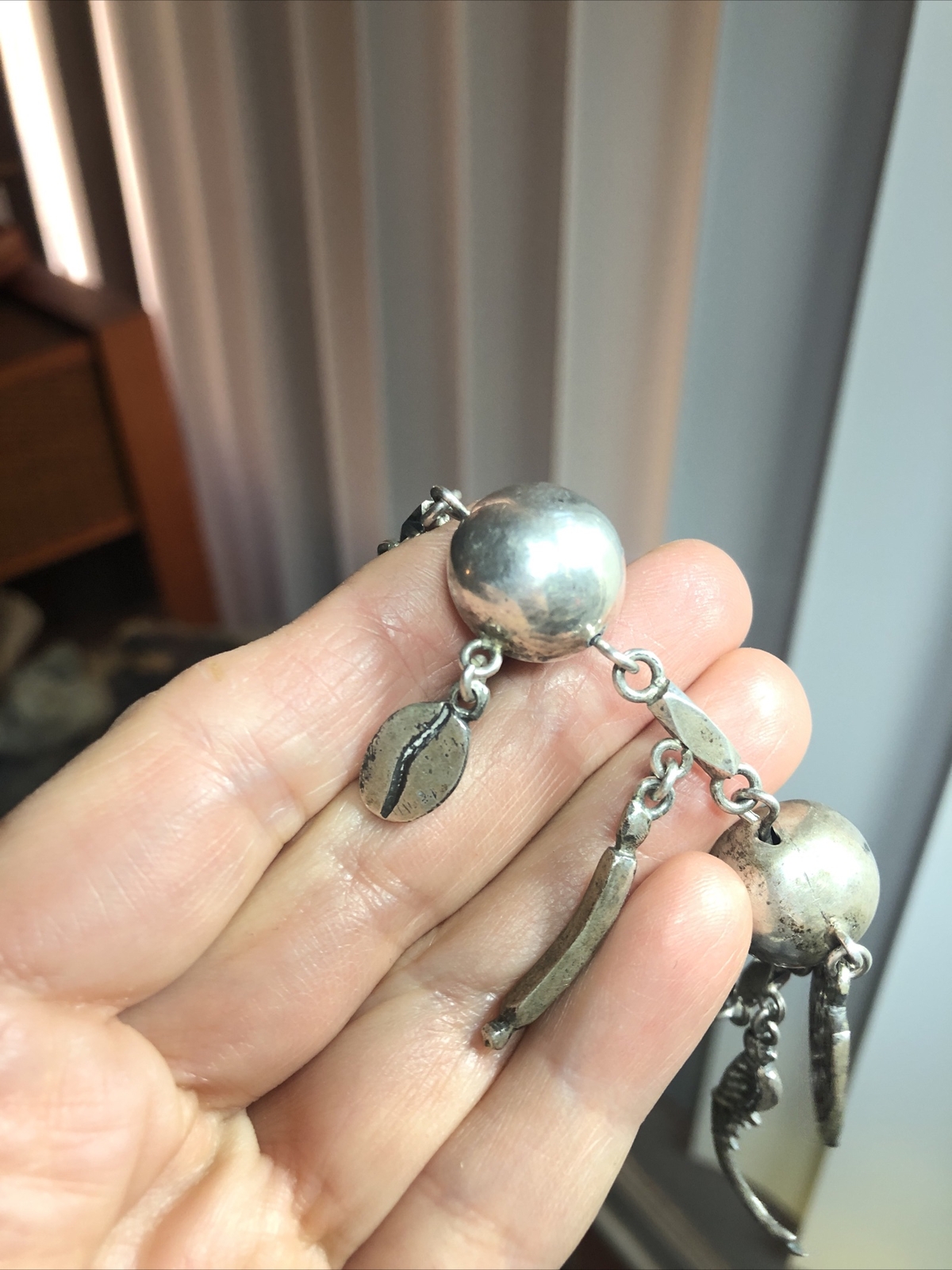 Vintage GUATEMALA Silver 900 Many Figural Dangle Charm Ball Link bracelet 7 1/2″