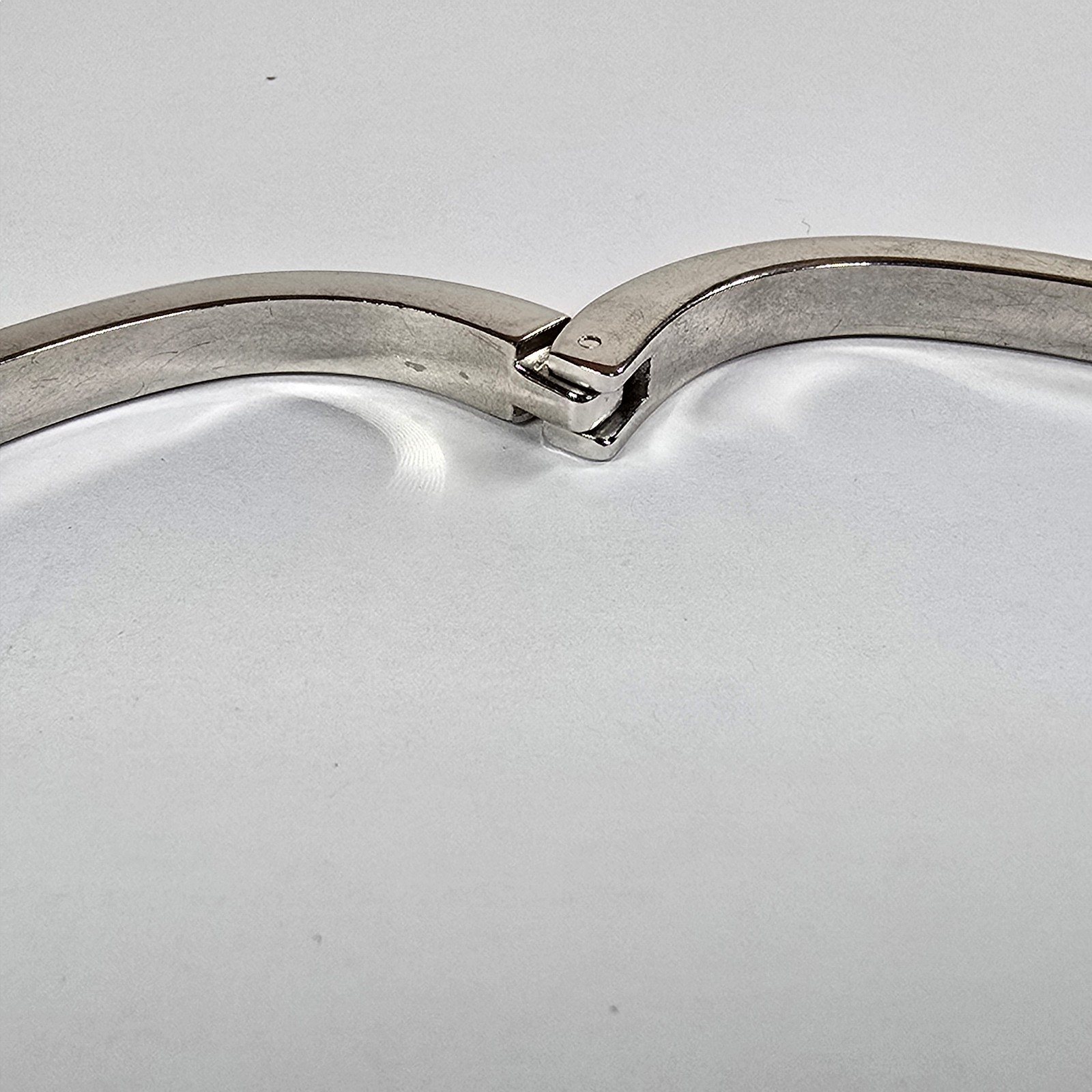 Silver Tone Abalone Shell Inlay Hinged Bangle Bracelet Oval Paua Style