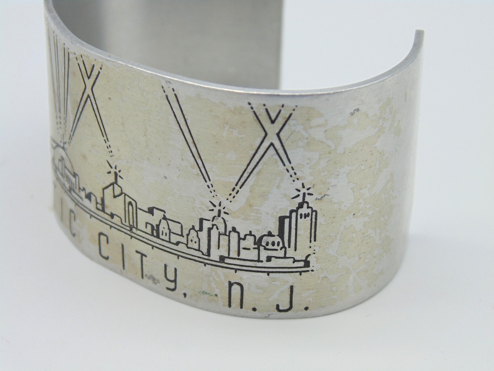 RARE Vintage Signed ~ 1962 MARY LOU ~ ATLANTIC CITY NJ ~ Souvenir CUFF BRACELET