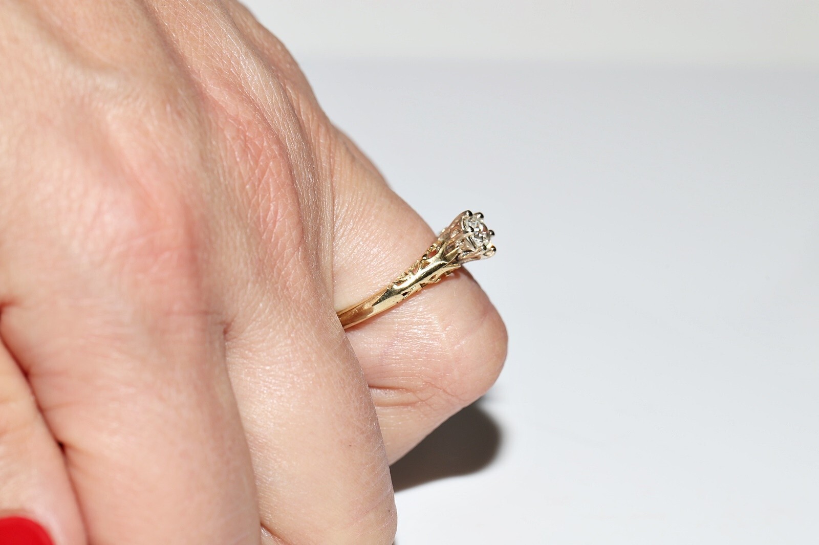 18k Gold New Made Natural Diamond Decorated Solitaire Ring