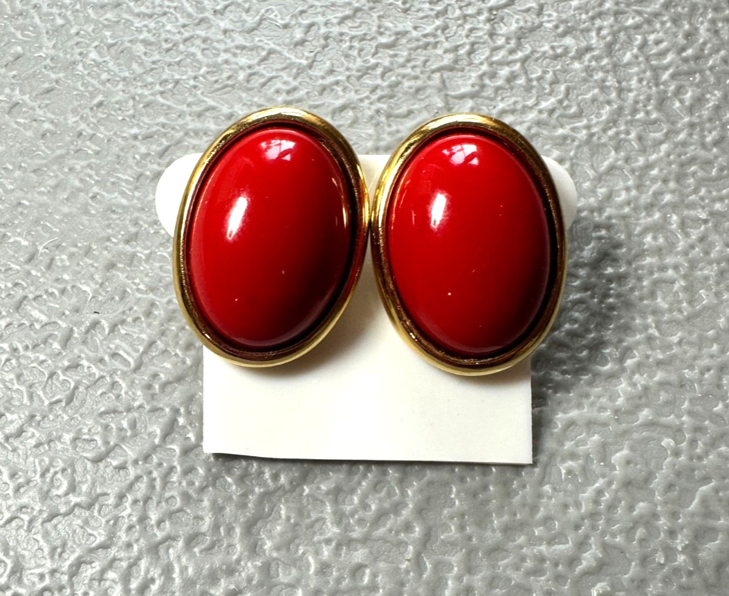 Vintage Signed TRIFARI Gold tone Red Cabochon Oval Stud Earrings Mid-Century