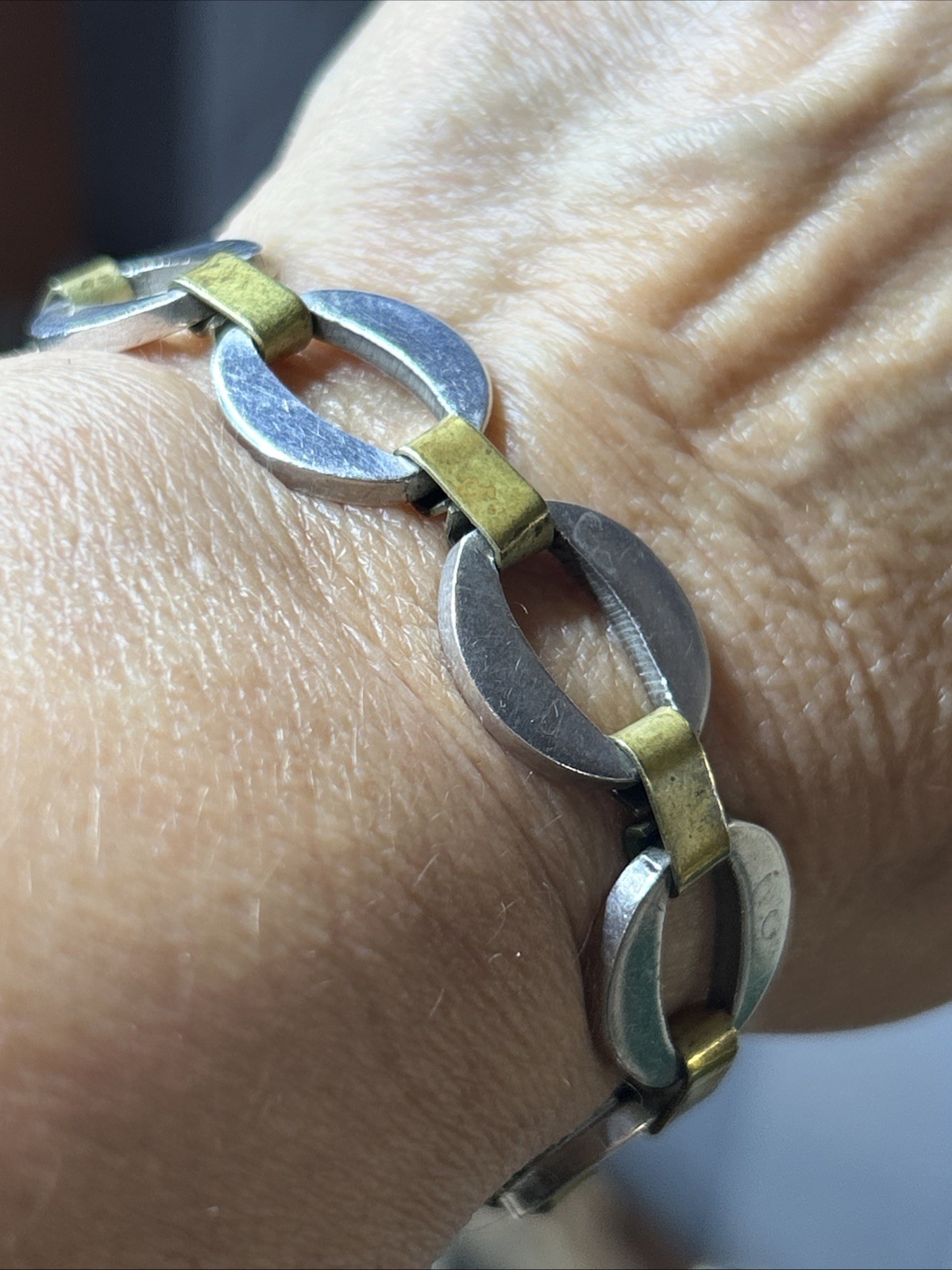 56. Taxco Sterling 925 Brass Accent Oval O Ring link Bracelet 34.3g, 7 1/2″ Mex