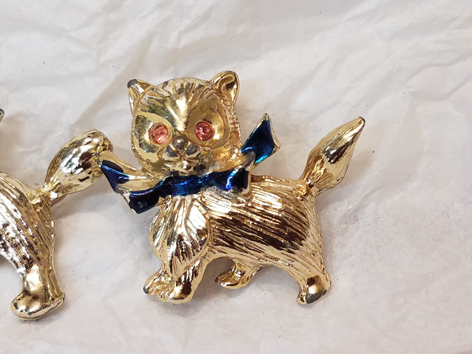 Lot of 2 Miniature Vintage Cats Christmas Brooch about 1 inch each