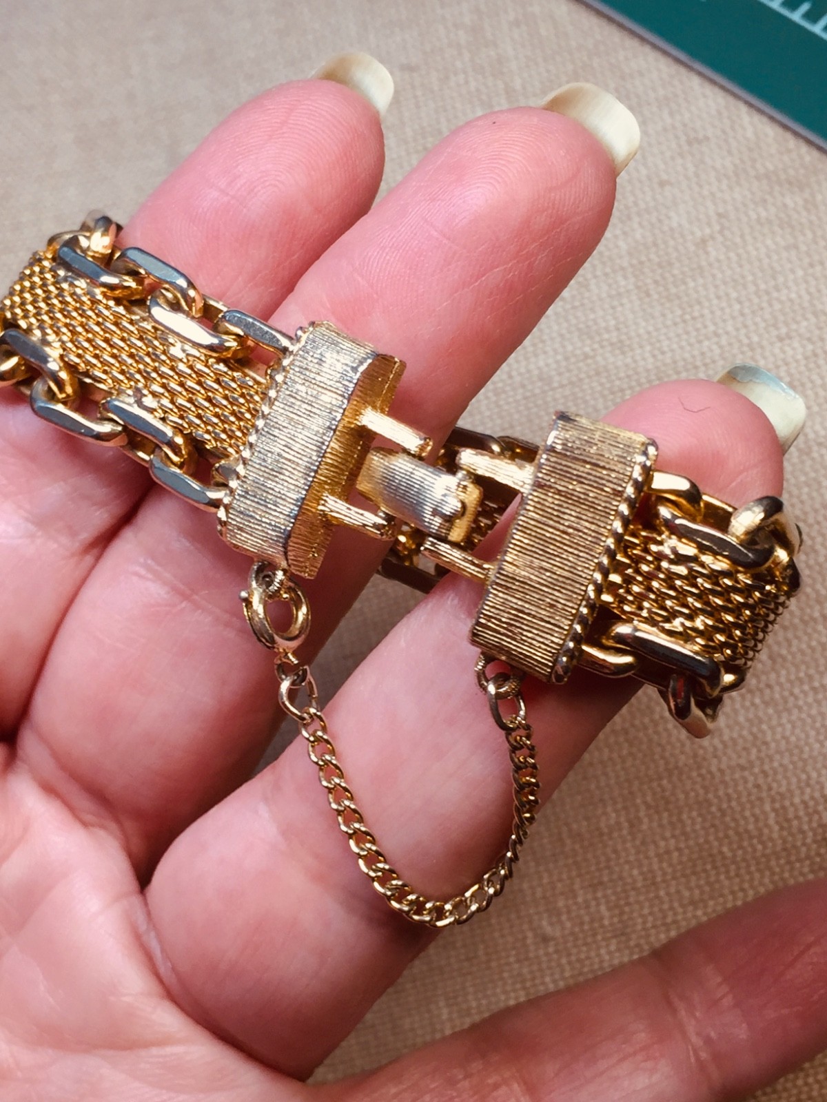Vintage Gold Tone Mesh & Chain Bracelet with Security Chain 6.75″ Thick