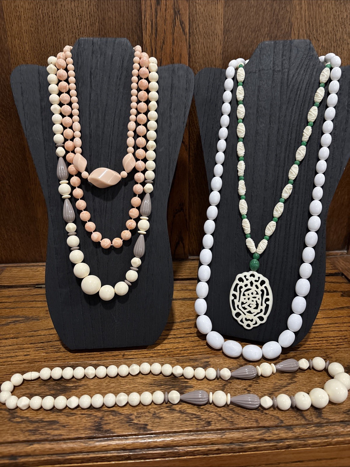 6 Vtg Necklaces Plastic Celluloid Lucite Jewelry 60’s To 80’s