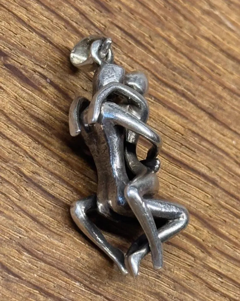 Vintage pendant sterling silver