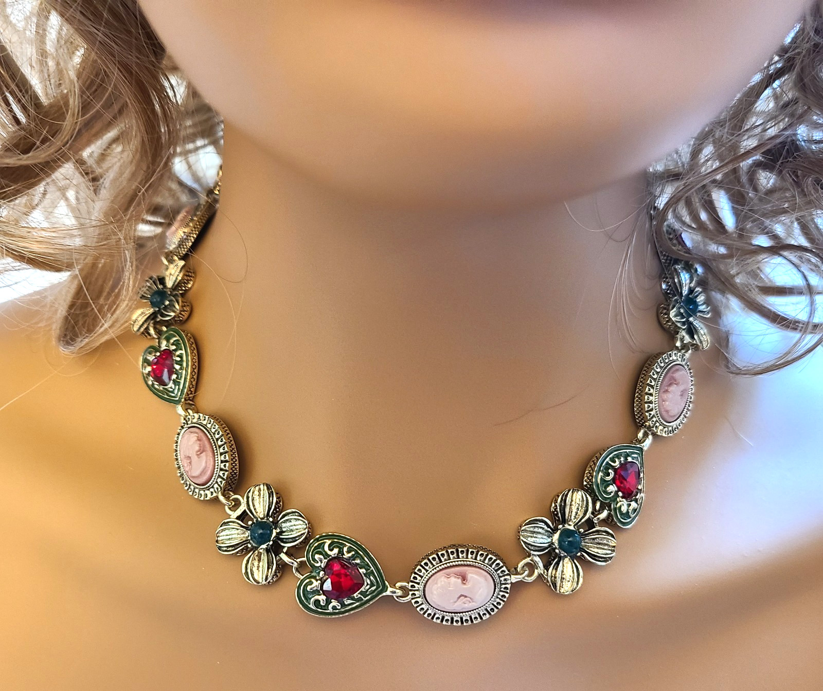 Romantic Victorian Style Enamel Red Rhinestone Heart Pink Faux Cameo Choker 17.5