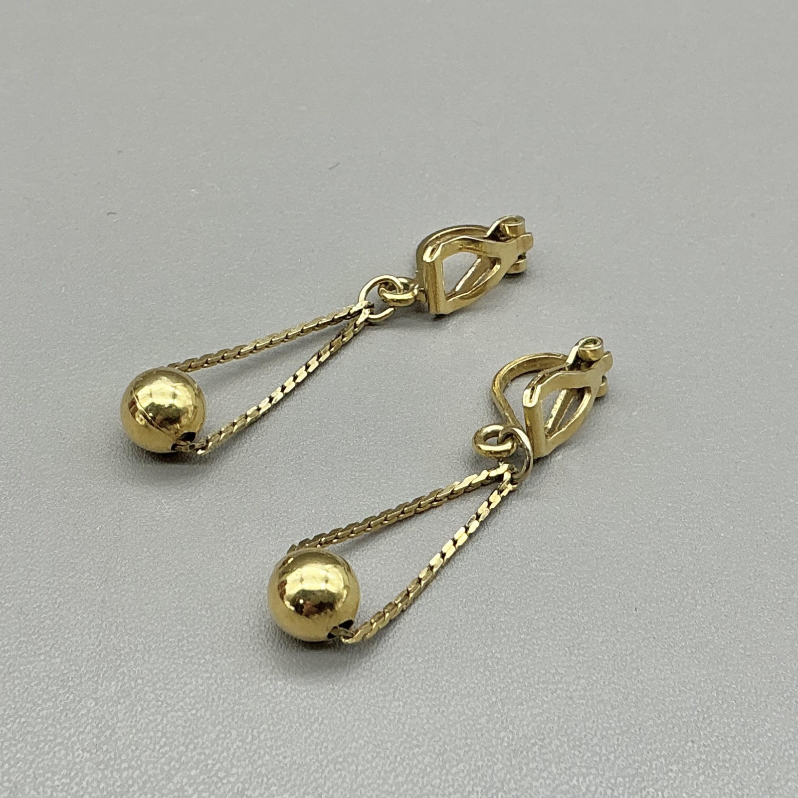 Vintage Napier Earrings Gold Tone Chain Dangle Clip On Round Ball Drop Jewelry