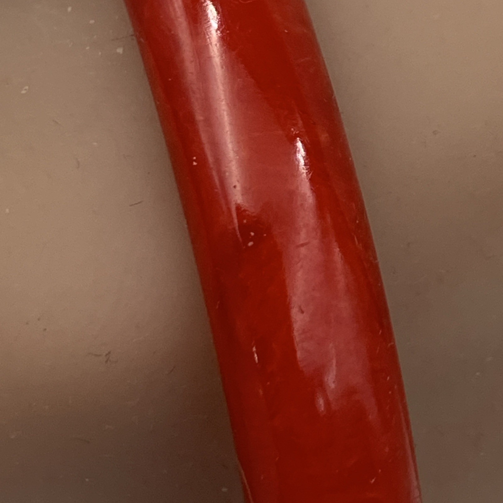 Vintage 10 mm Wide BAKELITE Carved Bangle Bracelet Red Marble