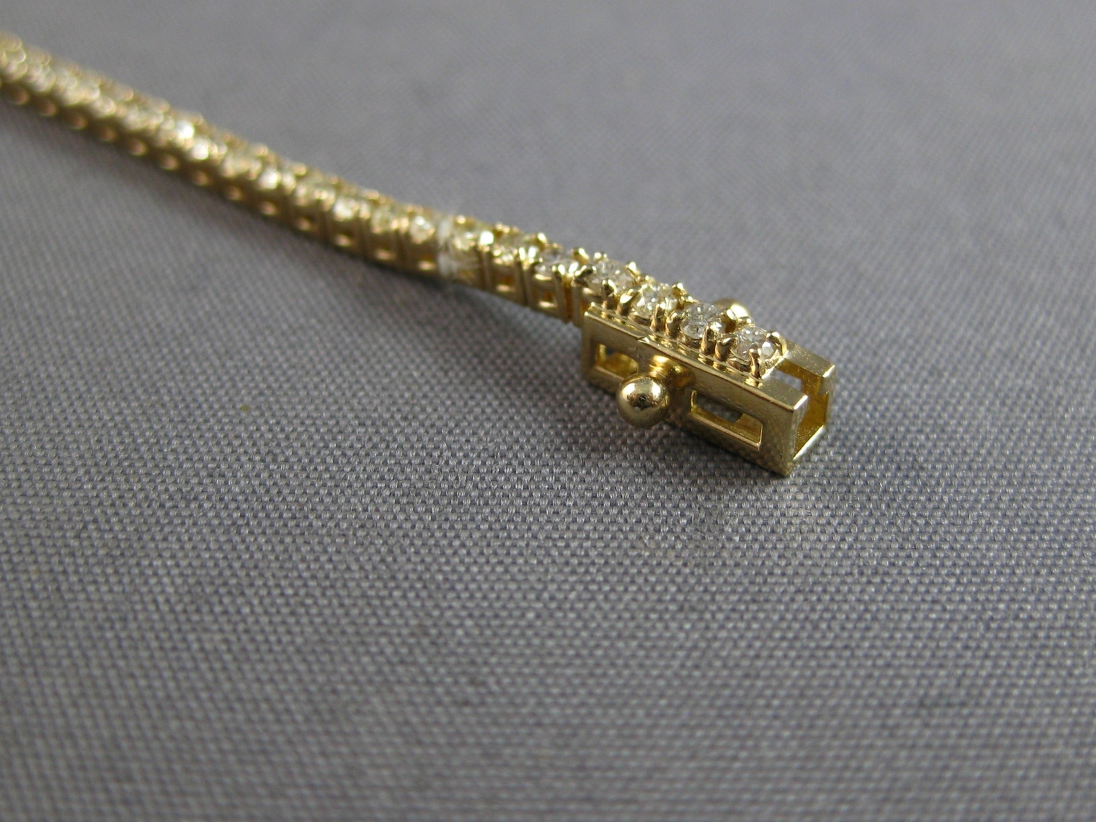 ESTATE 1.53CT DIAMOND 14KT YELLOW GOLD 3D CLASSIC ROUND 2MM TENNIS BRACELET