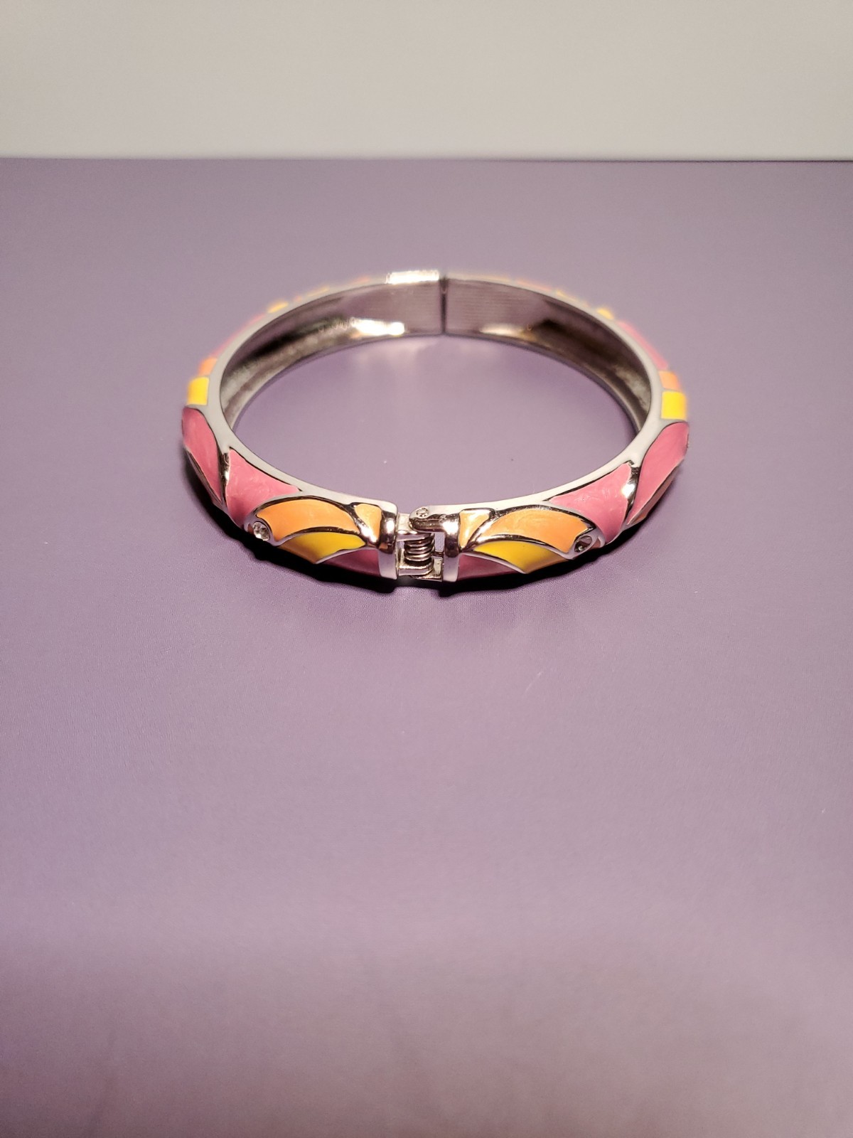 Vintage Cloisonné Hinged Style Enamel Bangle Bracelet