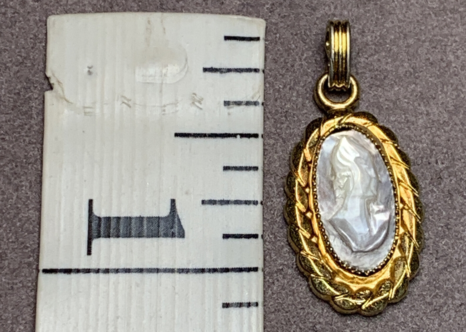 Vtg Atq Art Deco 1/20 12k Gold Filled Mother Of Pearl Cameo Pendant A53