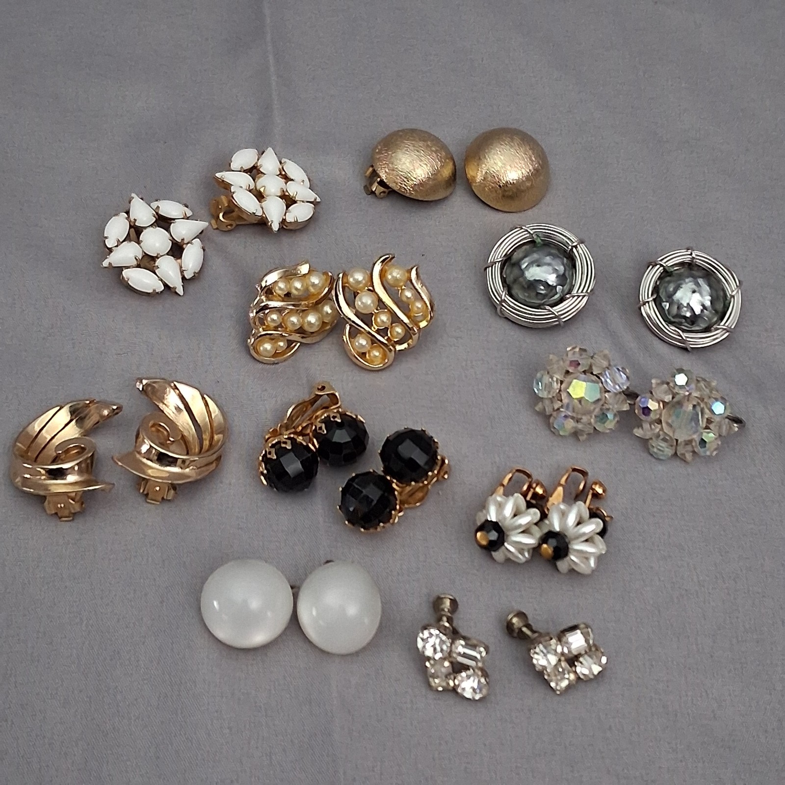 Vintage Lot Of 10 Earrings Clip on Screw Back Faux 60’s 70’s 80’s 90’s