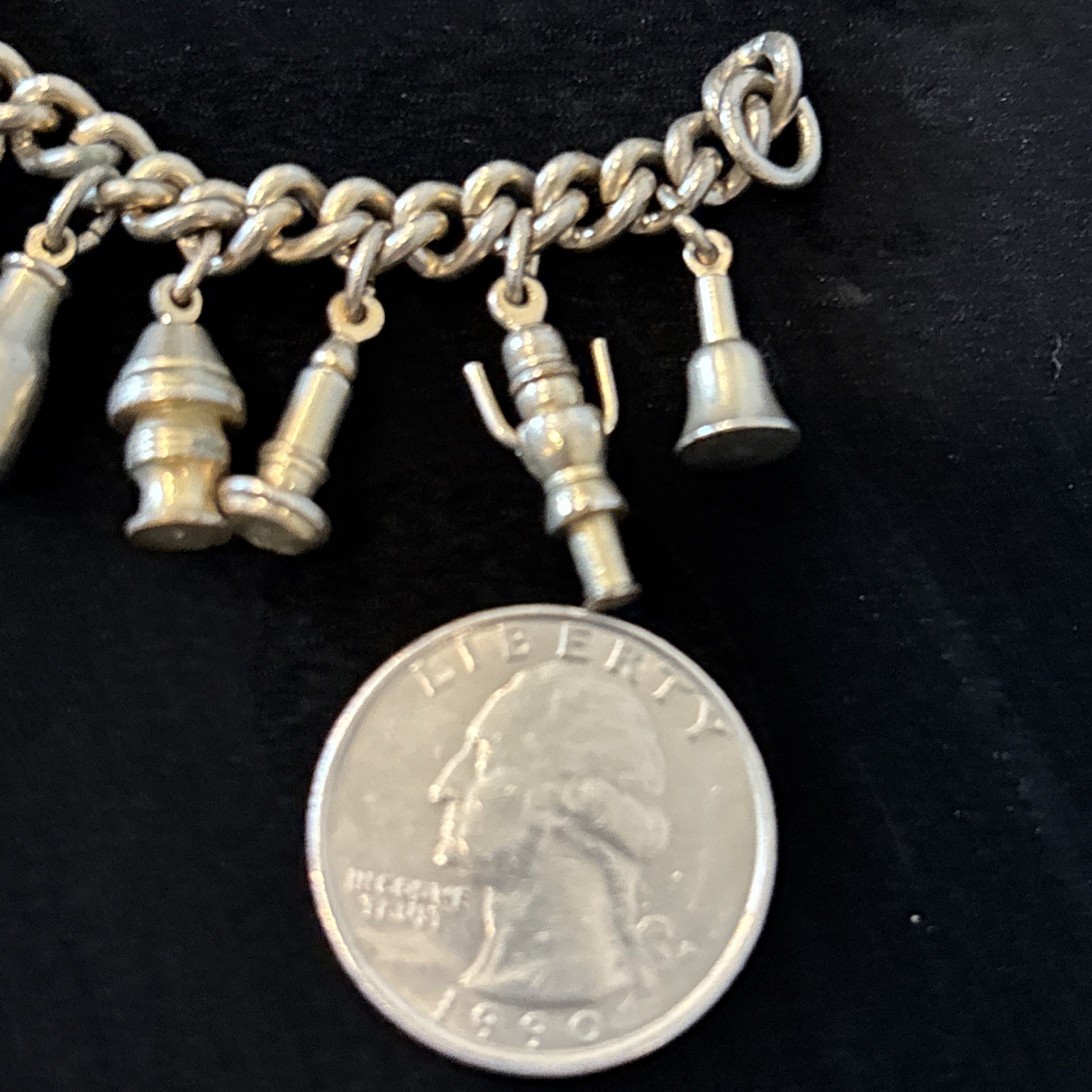 Vintage Signed Enco Silver Tone 15 Charm 6 3/4″ Bracelet Costume Jewelry 1960s