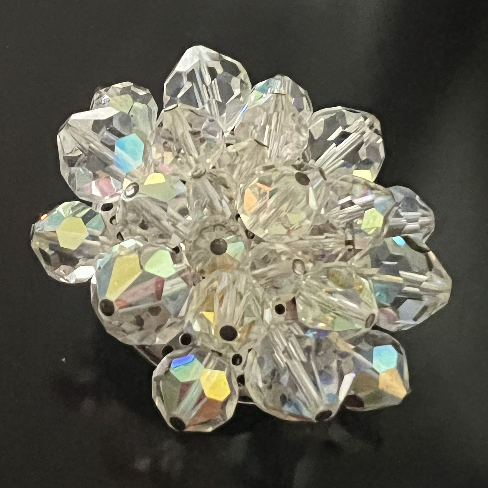 Vintage Clear Faceted Crystal Beaded Cluster Brooch Pin 1 3/4″ Retro