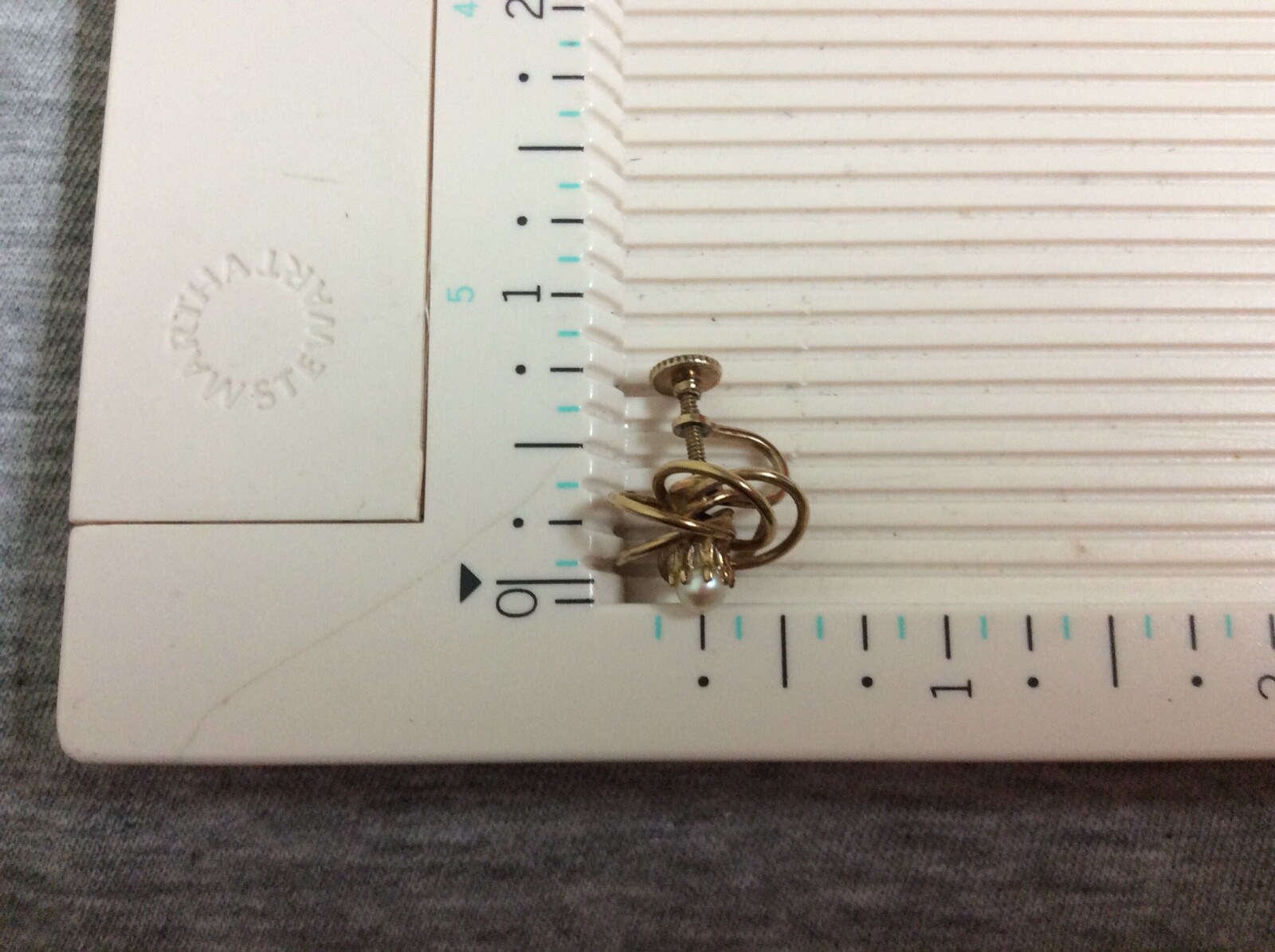 Vintage Goldtone Love Knot w/Pearls Brooch & Screw Back Earring Set