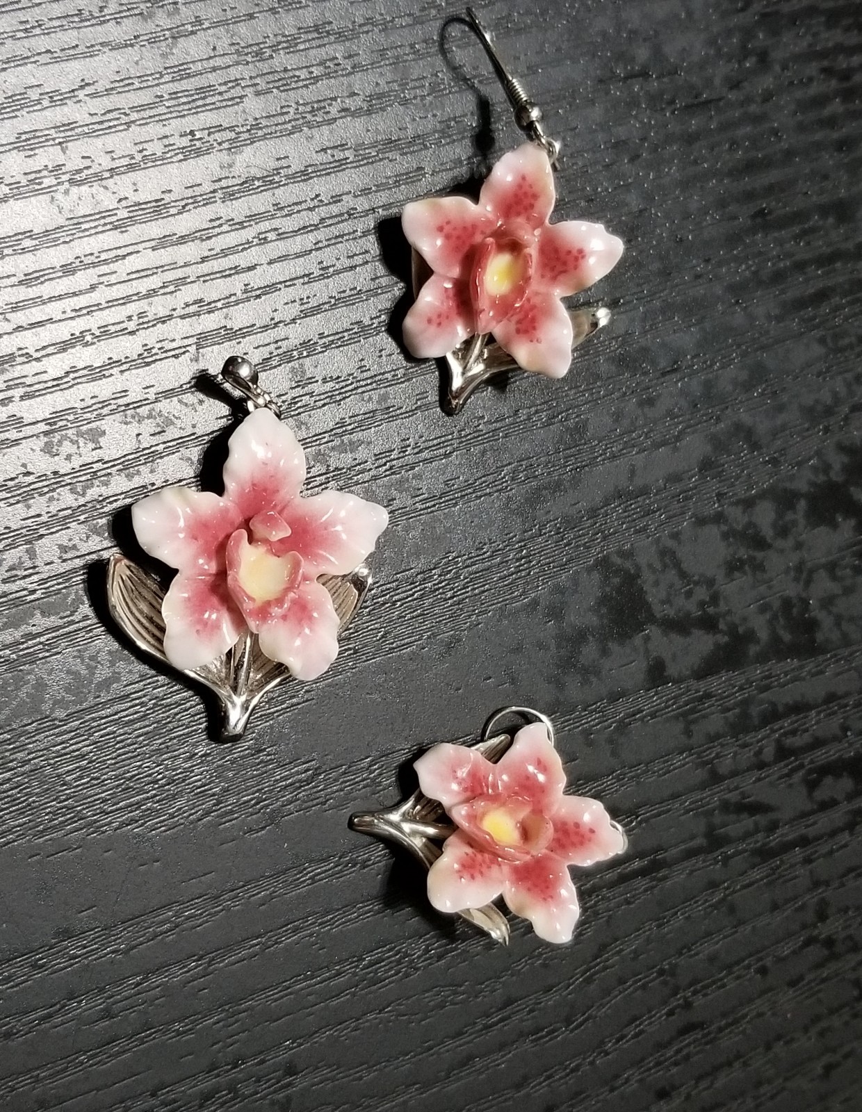 Franz Porcelain Orchid Necklace & Earrings Set – Discontinued, Signed Near Mint
