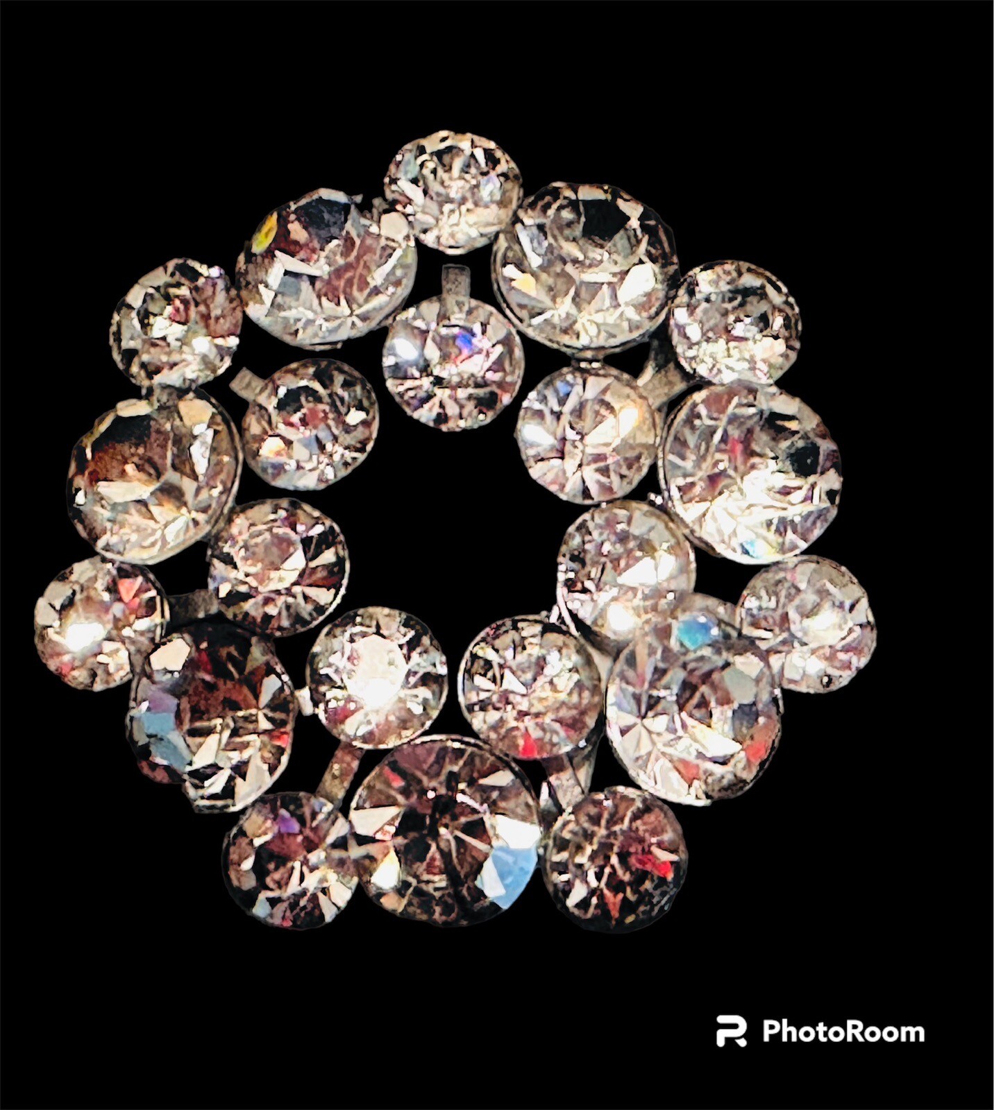 Vintage Brooch Pin Clear Cluster Round Crystal Rhinestones Wreath Silver Tone
