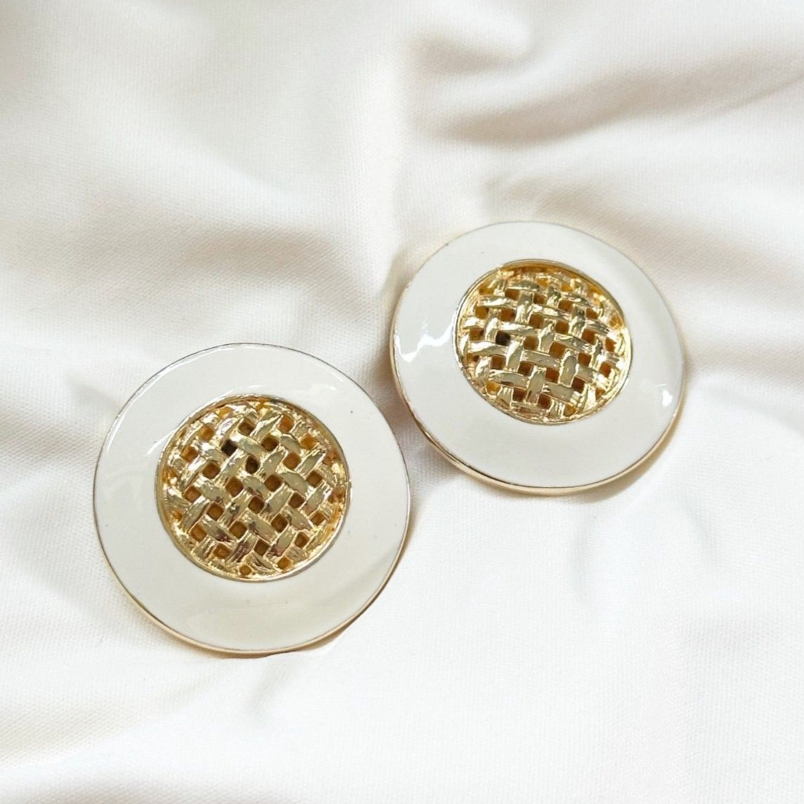 Vintage GAY BOYER signed chunky gold tone Cream enamel clip on earrings