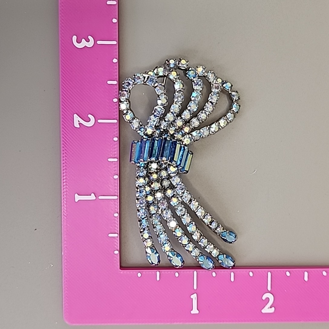 Vintage Tammey Jewels Brooch Aurora Borealis Blue Ribbons 2.75″