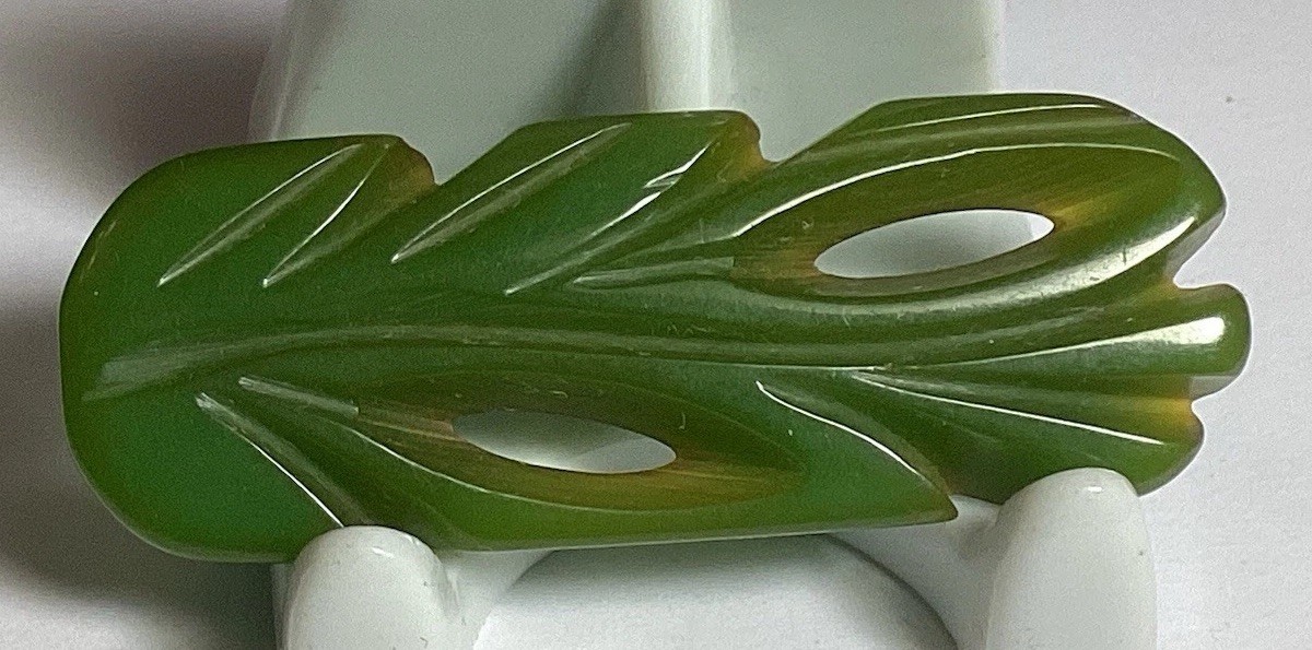 Vintage Beautiful Green Carved Bakelite 2 1/2” Inch Brooch Retro