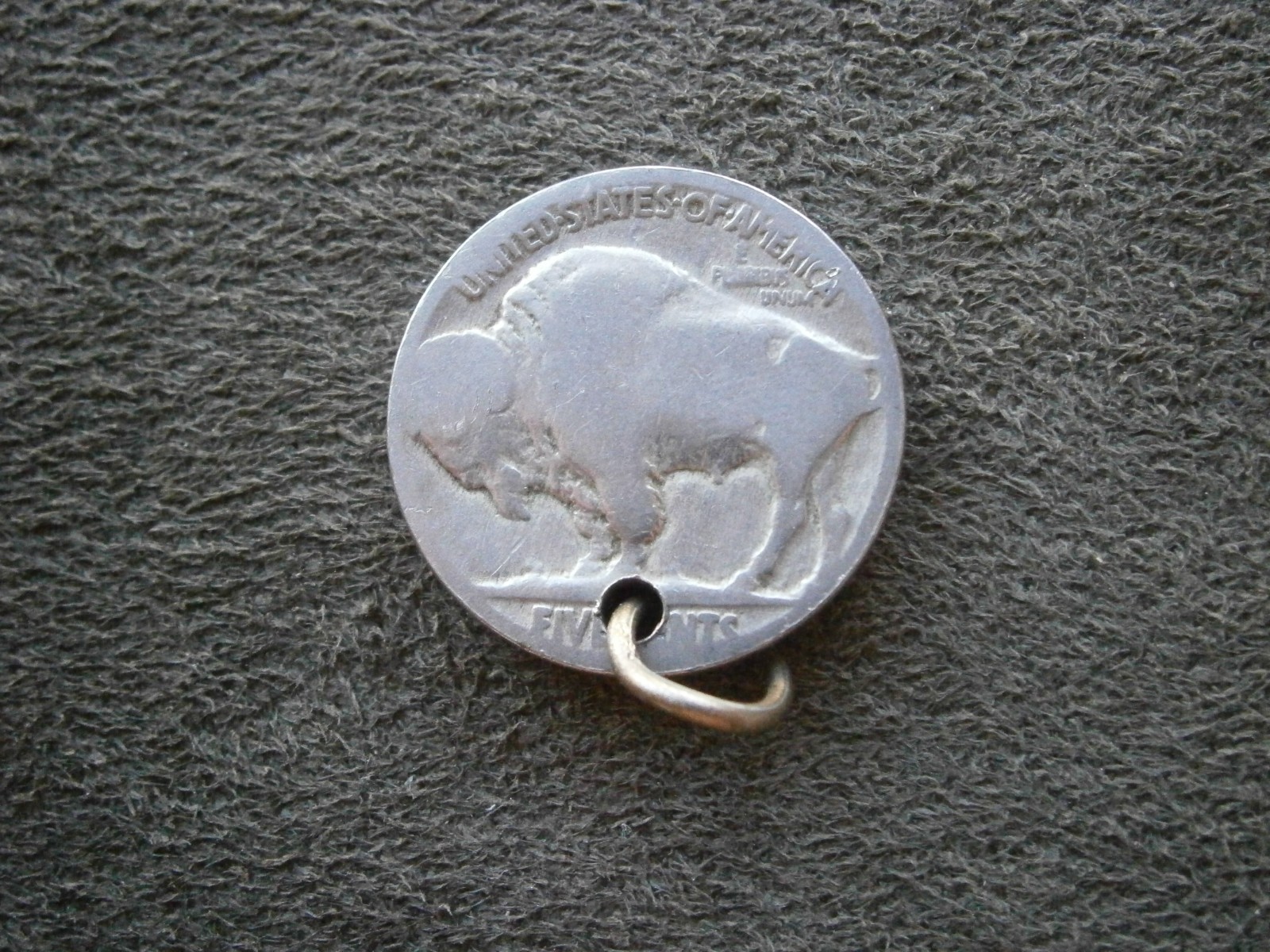 Indian Head Buffalo Nickel US 5 Cents Coin Vintage Bracelet Charm ~Rubbed~ 4.8g