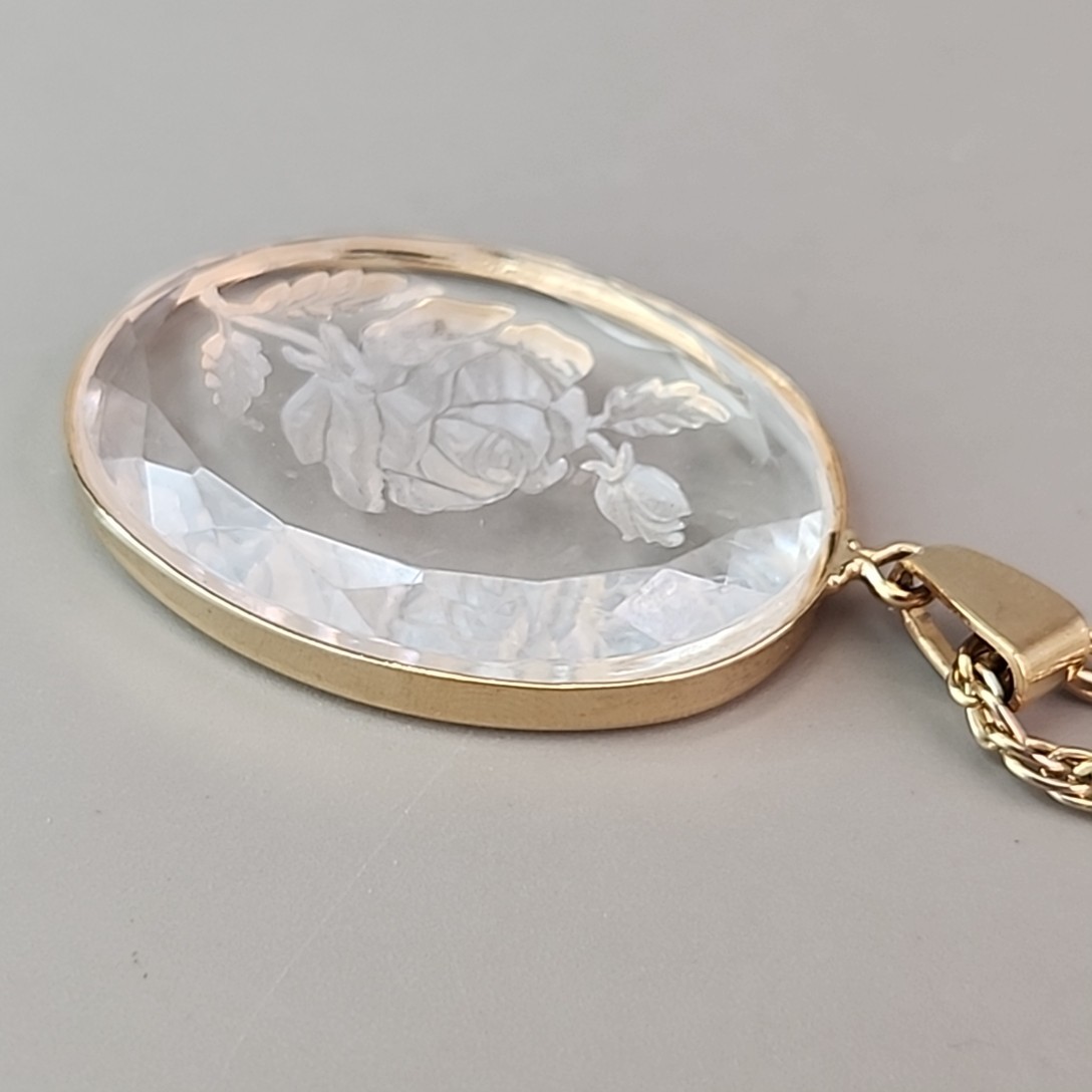Vintage Intaglio Necklace Clear Lucite Flower Gold Tone Aubrey Creations 24″