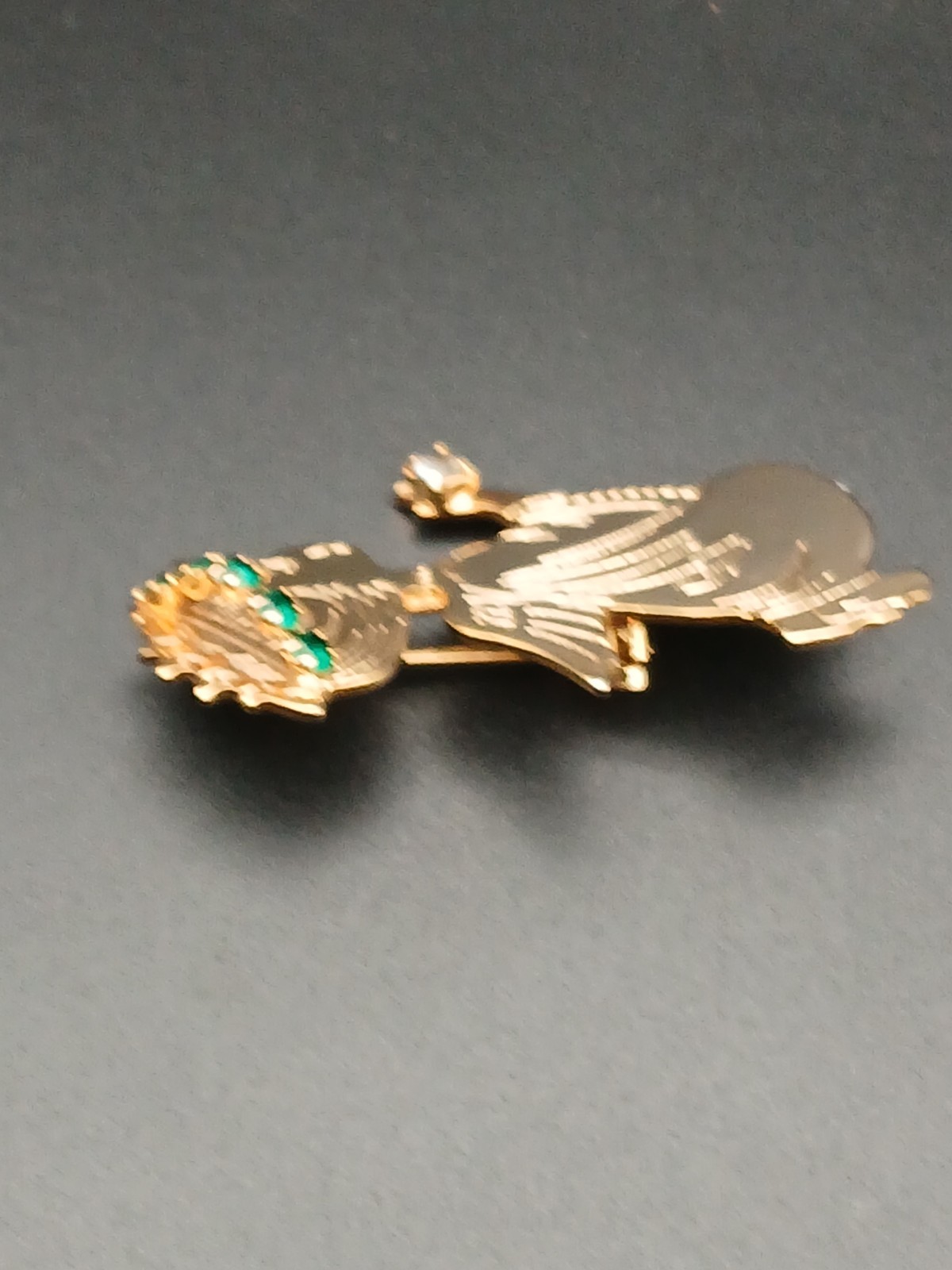 VINTAGE ANGEL PRAYING BROOCH PIN GOLD-TONE W/ RHINESTONES. GUARDIAN ANGEL