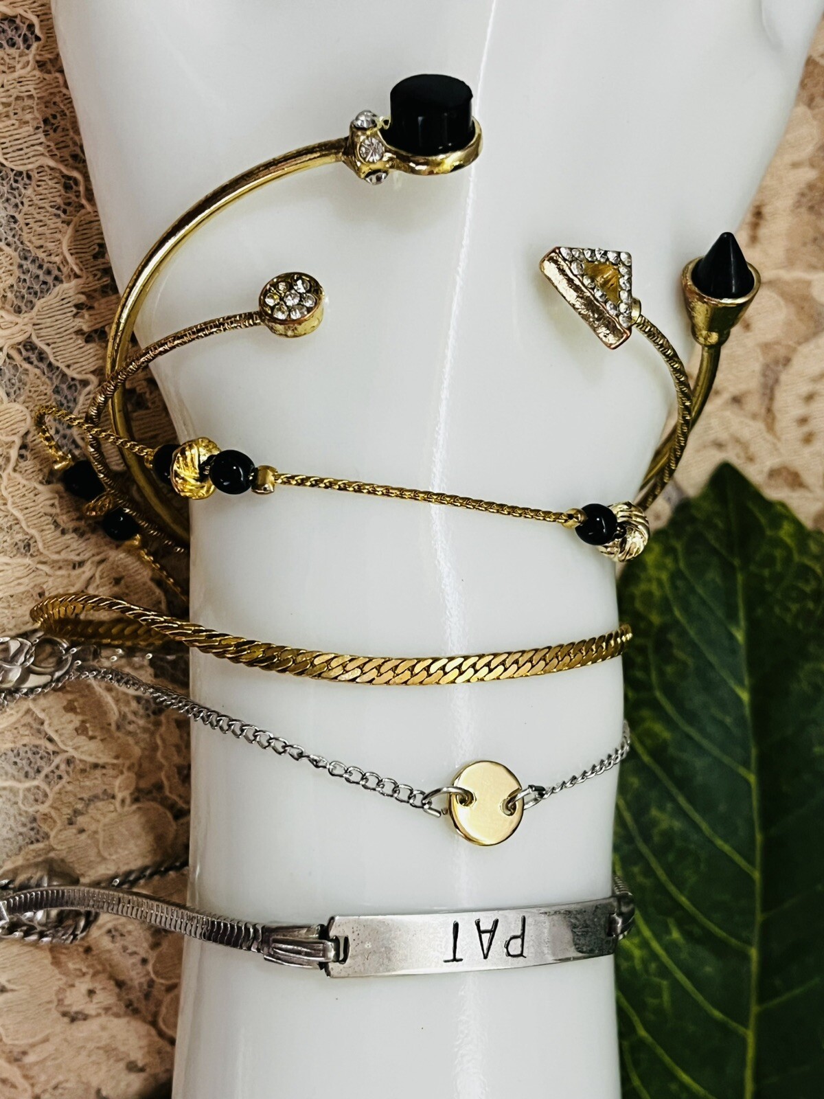Boho Fashion Lot 30 Mixed Bracelets Jewelry Resell Use Stella & Dot Cookie Lee