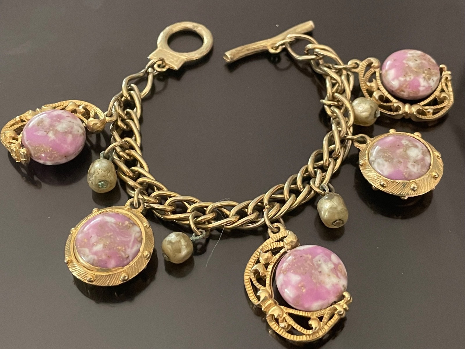 Vintage bracelet purple pearl Art Glass Beaded Gold tone toggle crescent moon 7”