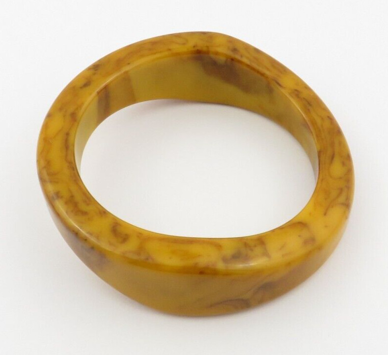 Vtg.Bakelite Chunky Wavy Bangle Bracelet Butterscotch/Choco Swirl retro Jewelry