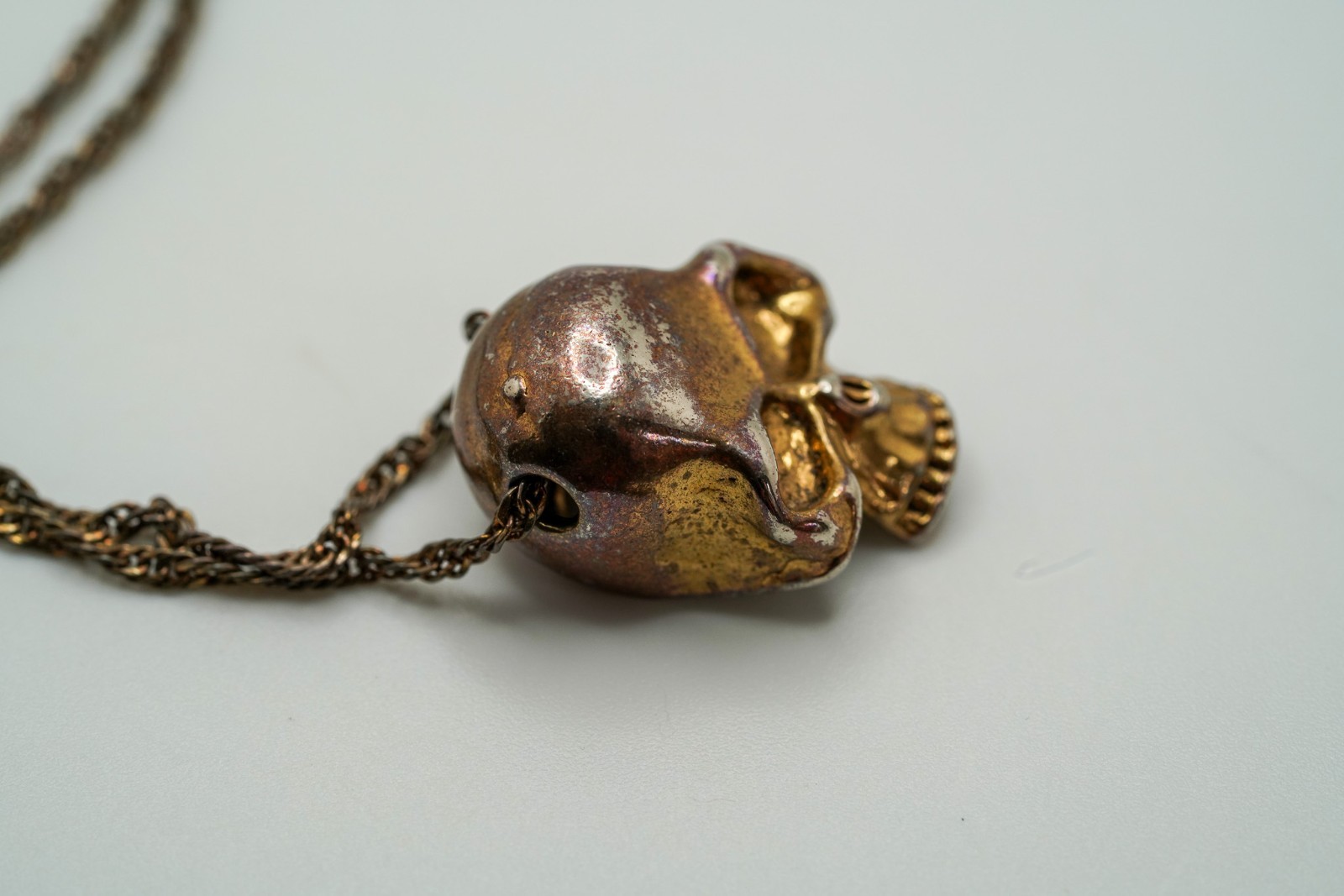 Vintage Silver Tone Skull Pendant 2.3cm Necklace 18″ JB45