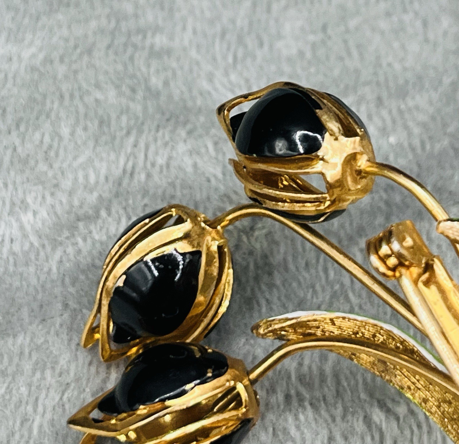Vintage Black Enamel Moving Tulip Mid Brooch 3-D Bouquet Gold tone 2.5”