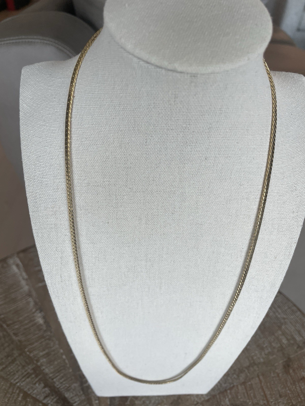 Vtg Gold Tone Necklace Herringbone Link Flat Chain 24″ Daily Wear